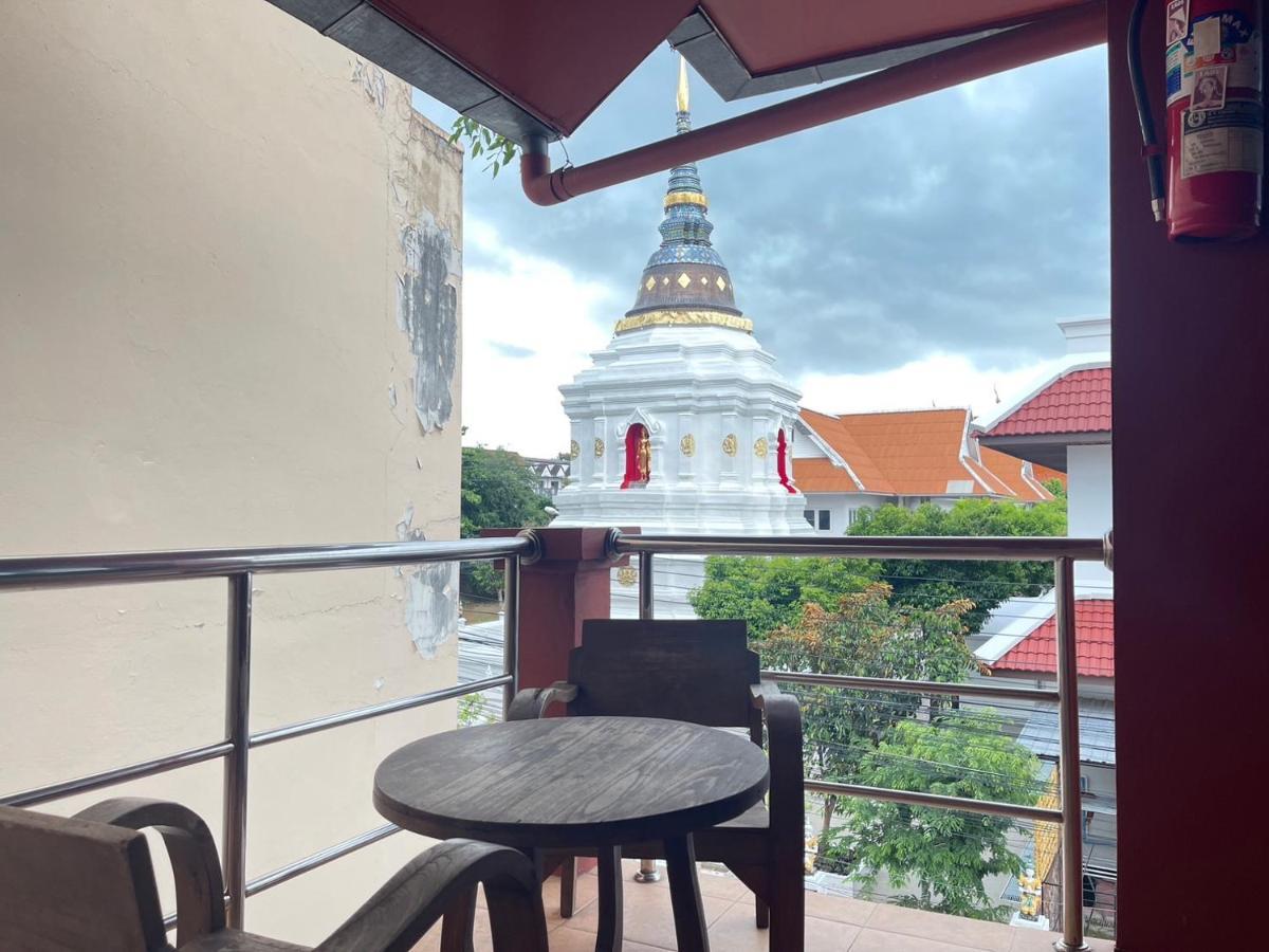 Baan Chinnakarn Chiang Mai Exterior photo