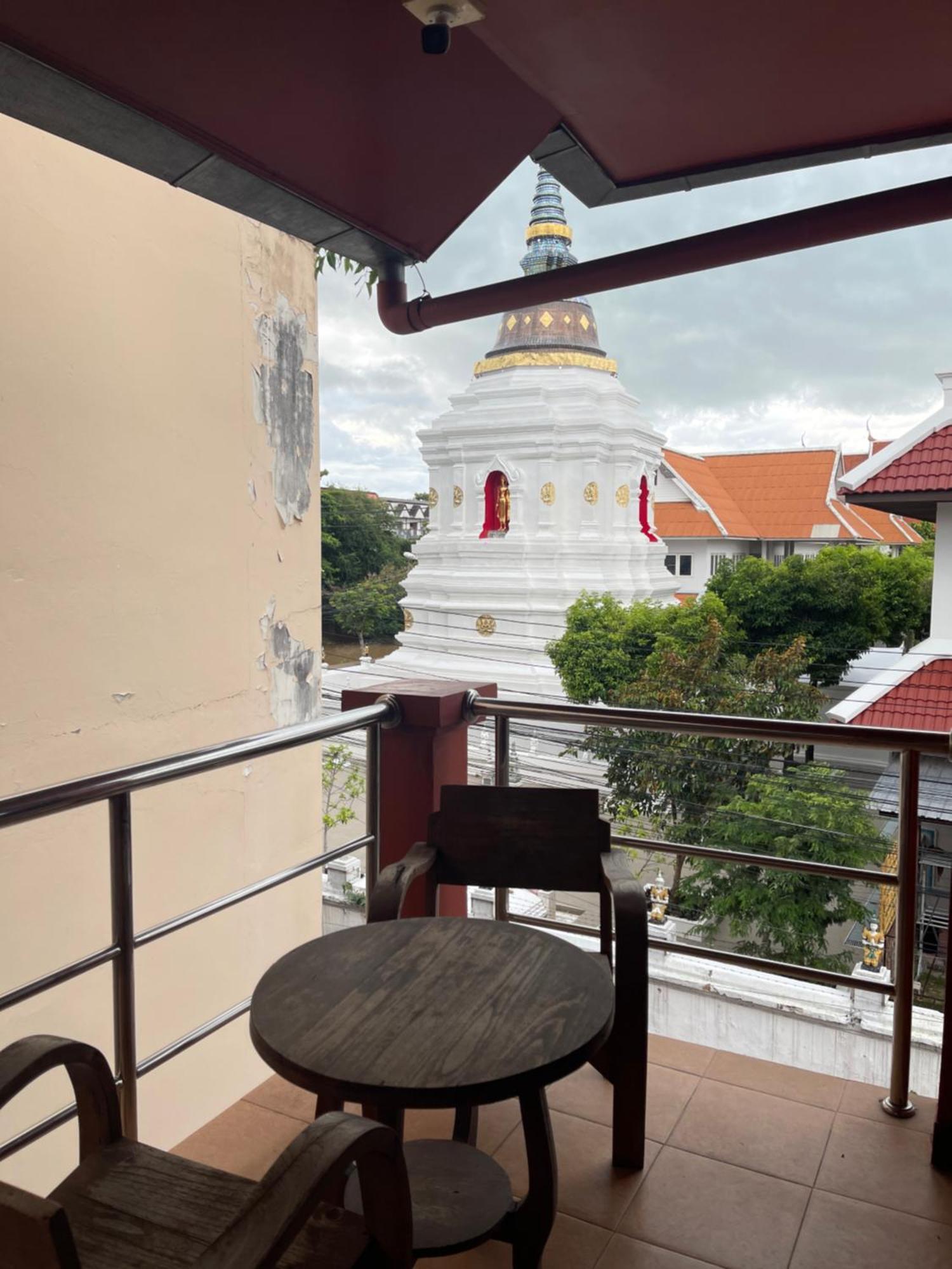 Baan Chinnakarn Chiang Mai Exterior photo